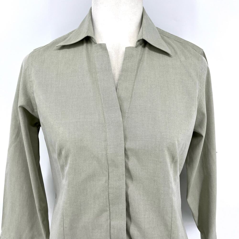 Foxcroft NYC Women's green Heritage Non-Iron Hidden Button Collared Blouse 8P - Picture 2 of 9